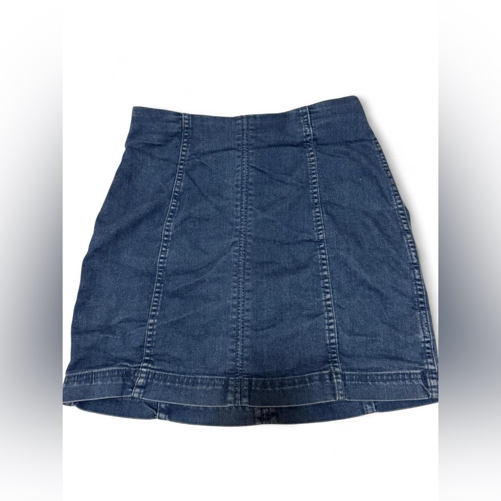 Free People Blue Denim Mini Skirt | Size 8 | High-Waisted A-Line 👖